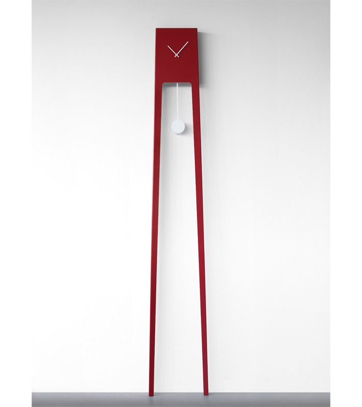 Design klokken van Finse ontwerper Ari Kanerva - TIUKU klok rood - ARCHANA.NL Design klokken van Finse ontwerper Ari Kanerva - TIUKU klok rood - ARCHANA.NL #arikanerva #clocks